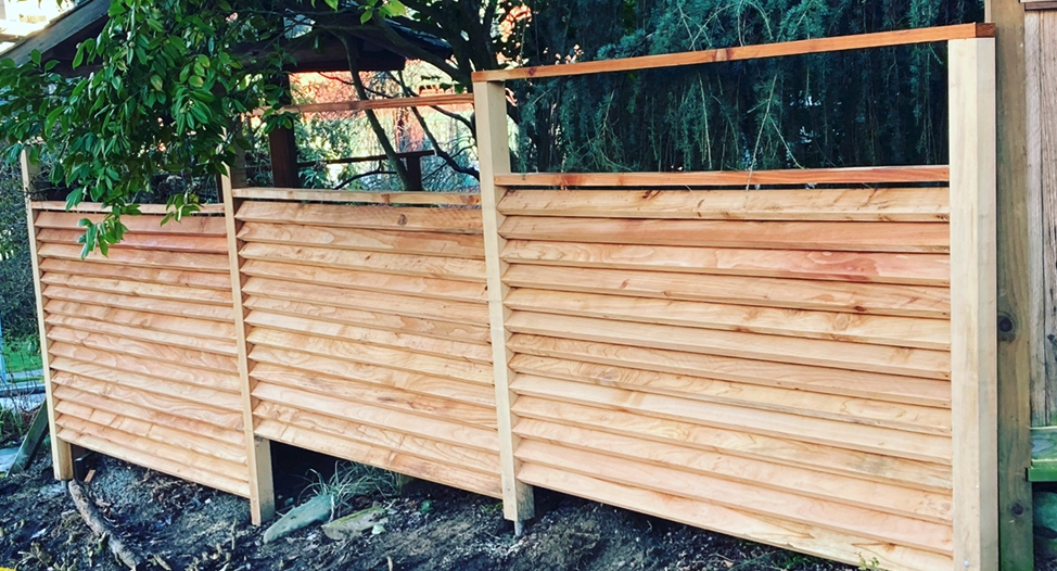 knocking-wood-custom-fence