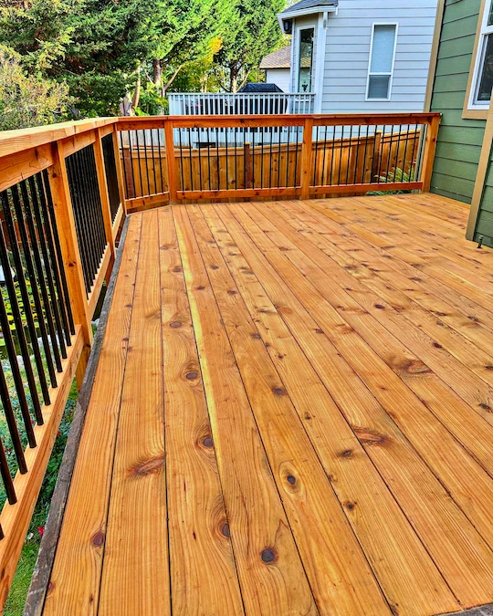 knocking-wood-fence-seattle-capitalhill
