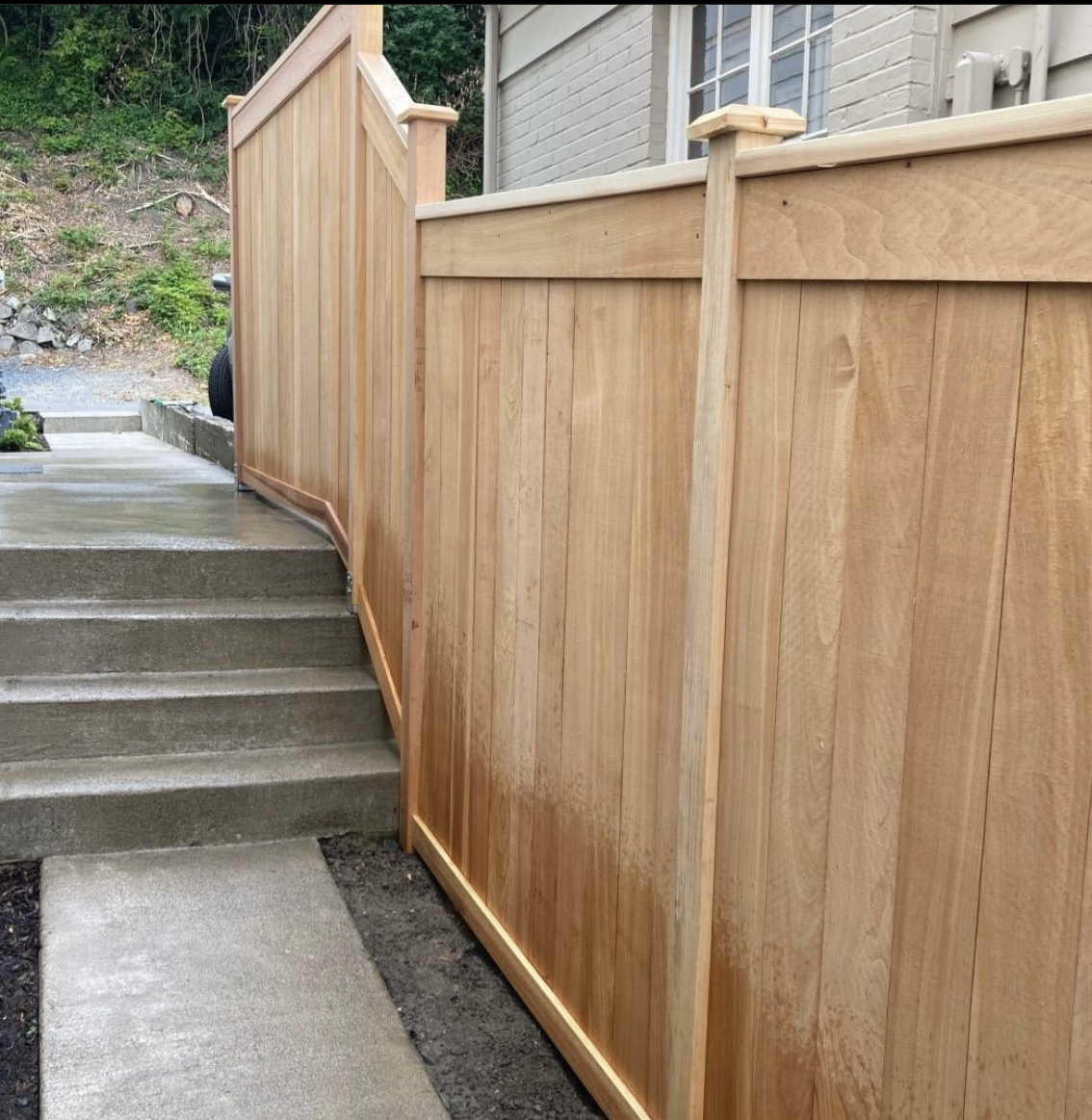 Clear fence in Bellevue